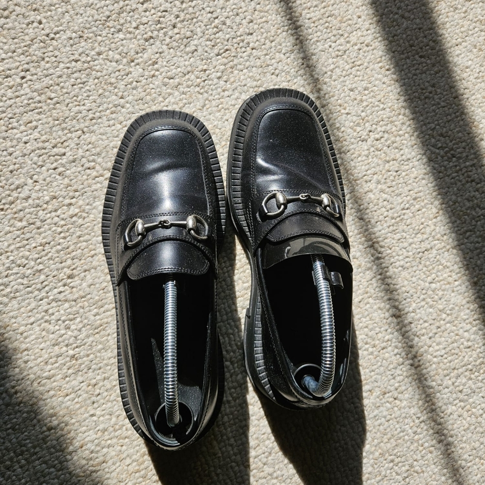 Gucci horsbit square toe loafers